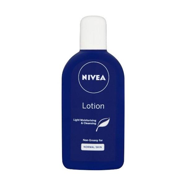 Nivea-light-moisturizing-and-cleansing-body-lotion.jpg